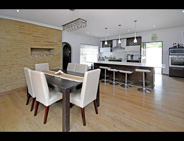 6 BEDROOM HOUSE FOR SALE IN PARKMORE